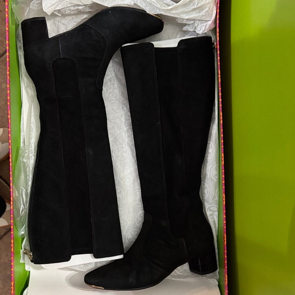 Elegant Black Knee-High Women's Boots